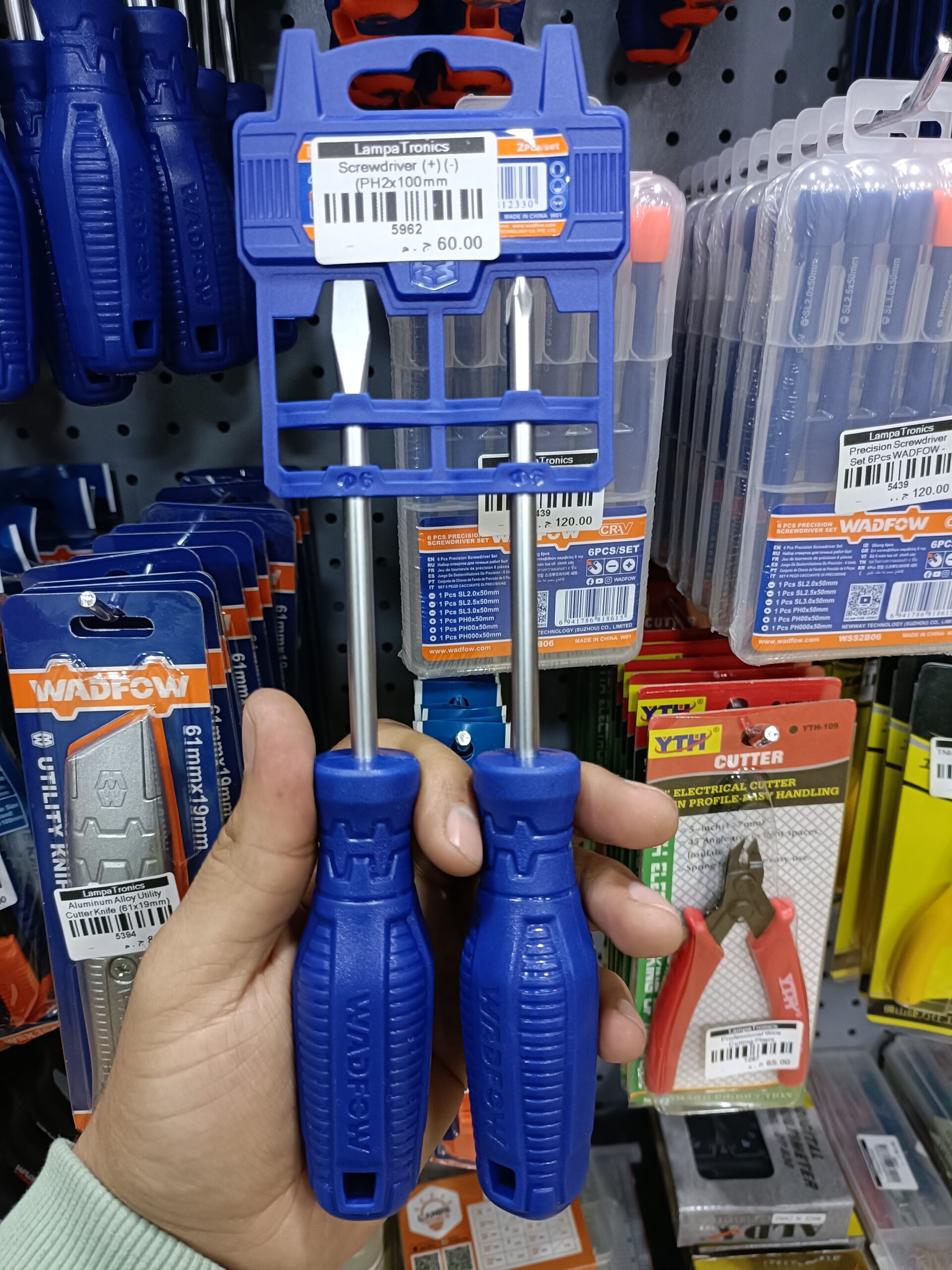 Screwdriver (+) (-) (PH2x100mm -SL6.5x100mm) Plastic Hand WADFOW - WSS2302