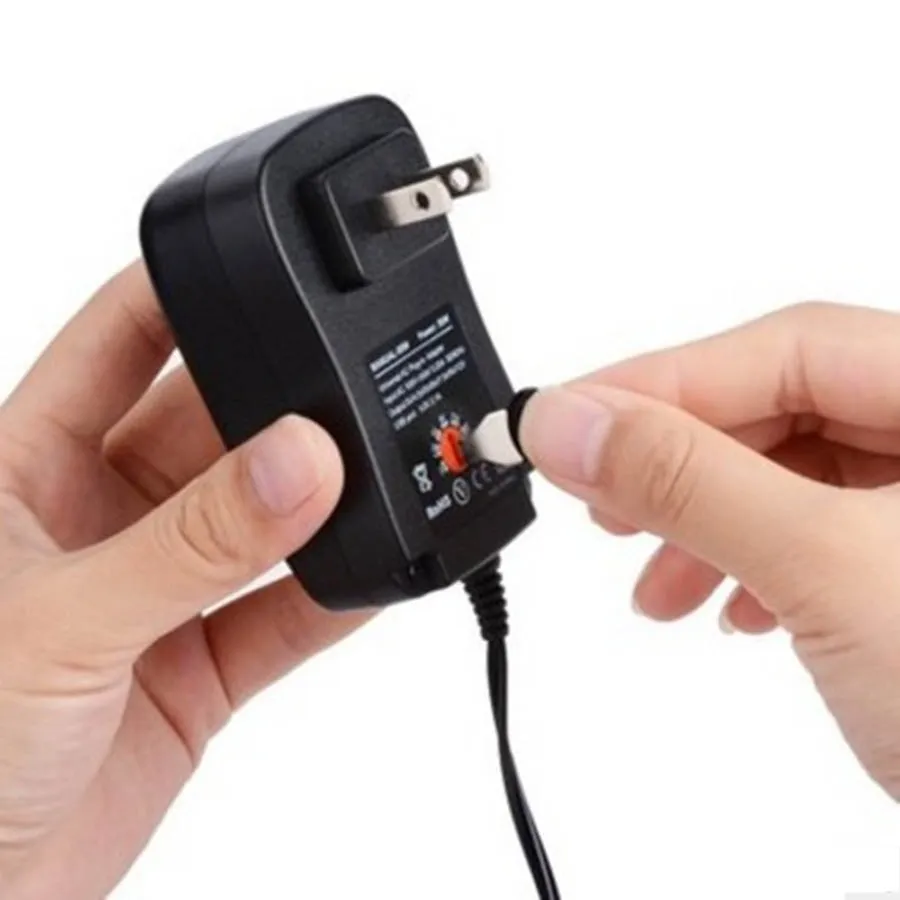 Universal AC/DC Variable Adapter With 8 Selectable Adapter Plugs (30W-2A)  with USB Port Hopson