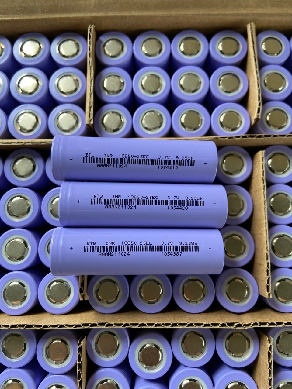 Battery Li-ion Battery Cell 3.7v (New) (Real Capacity : 2600mah) 1Pcs