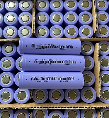 Battery Li-ion Battery Cell 3.7v (New) (Real Capacity : 2600mah) 1Pcs