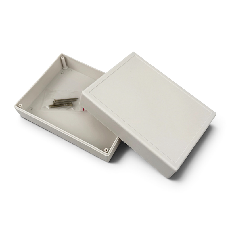 Plastic Project box White Gold X4 (17cm x 13cm x 6cm)
