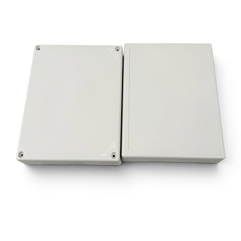 Plastic Project box White Gold X4 (17cm x 13cm x 6cm)