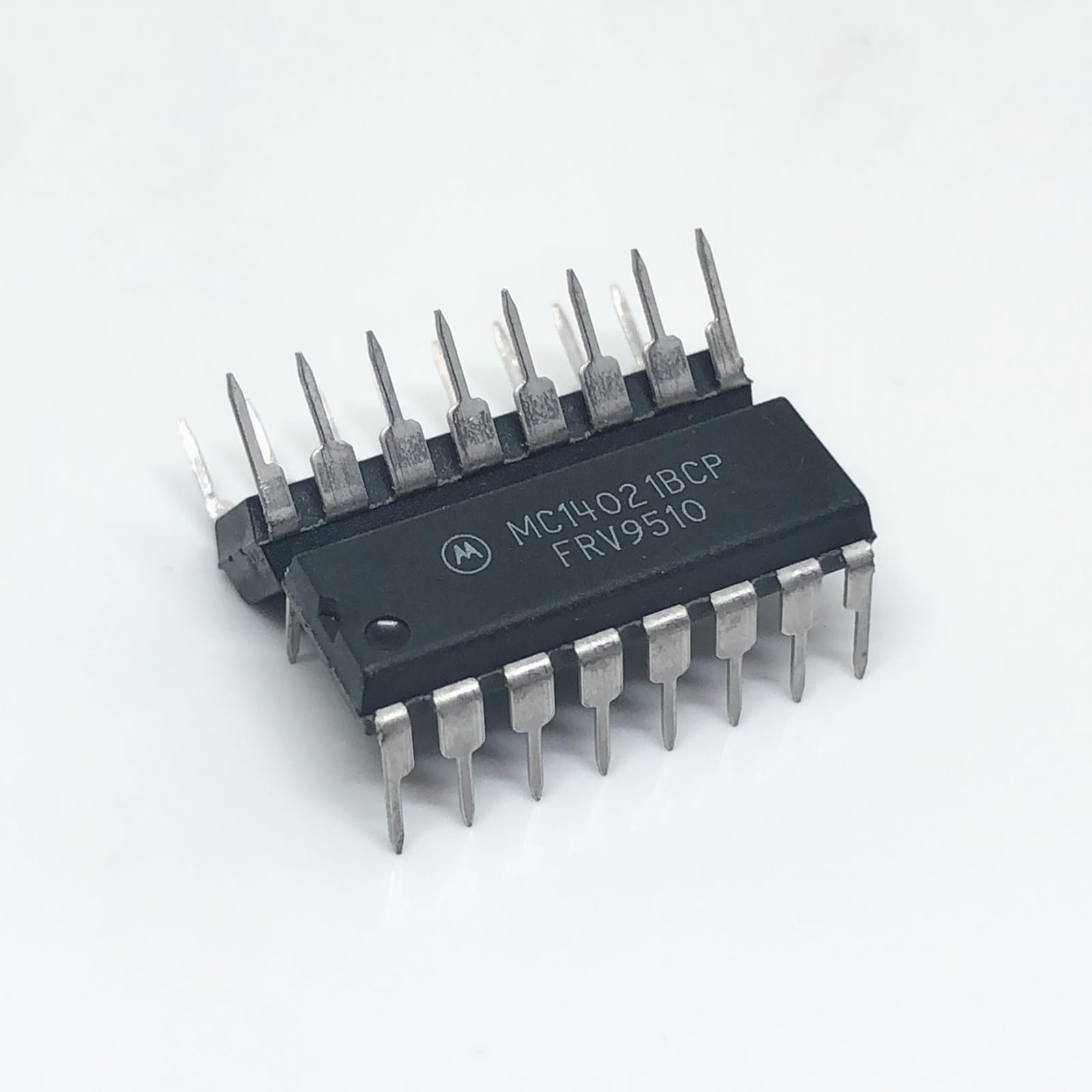 MC14021BCP (8-Bit Static Shift Register) Motorola